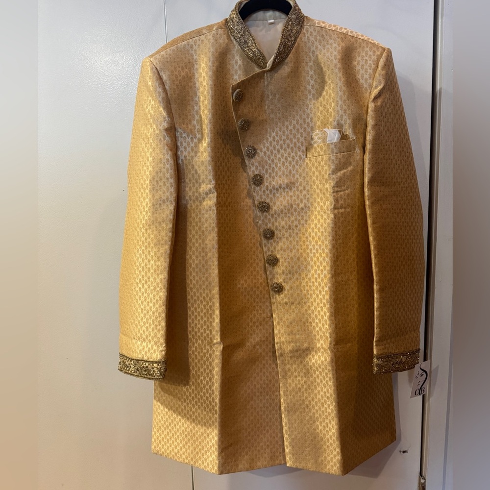 Gold men’s Sherwani for wedding